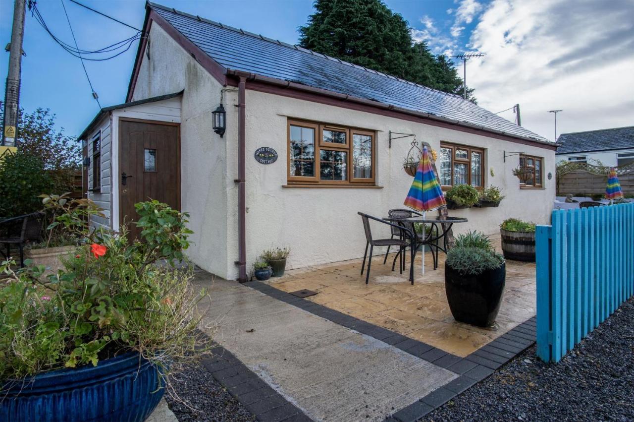 Honeysuckle Cottage - 1 Bedroom Cottage - Amroth Exterior foto